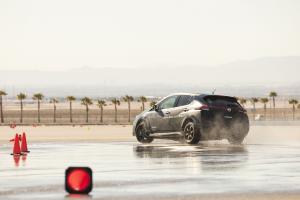 Nissan Leaf All-Wheel-Control Test Car 2019 года 